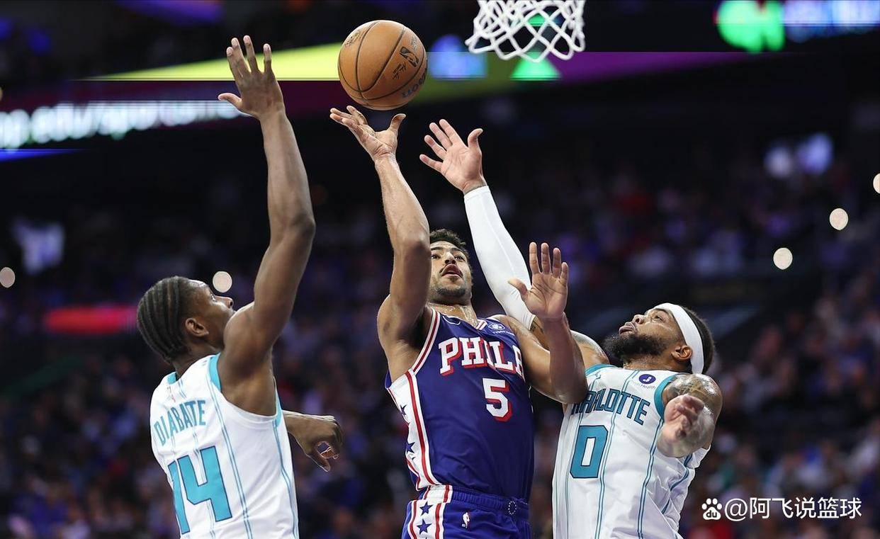 夏洛特黄蜂迎欧篮联关键赛，今晨单刀错失，话题不断，训练强度明显提升的简单介绍