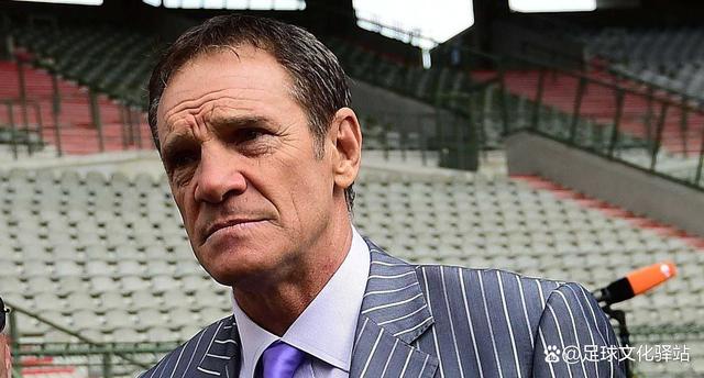 清晨那不勒斯备战意甲，主帅复盘细节曝光，悬念犹存，球队文化再被提及的简单介绍