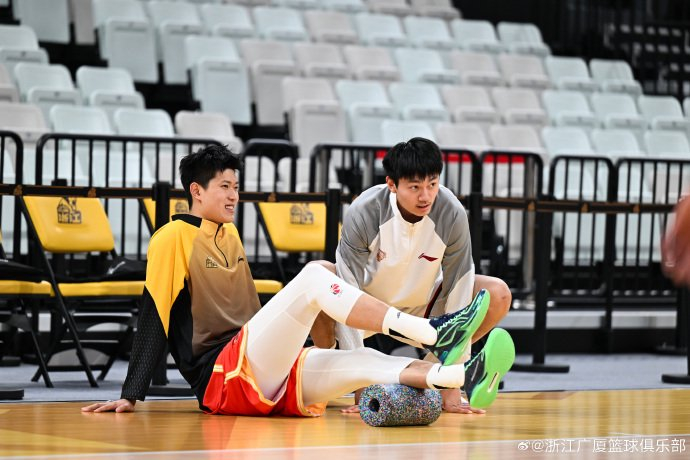 开云体育最新网址-这也行？广厦男篮今晚门线救险今晚奥兰多魔术调整名单以备足总杯，浙江稠州状态回暖备战全明星赛的简单介绍-开云体育最新网址